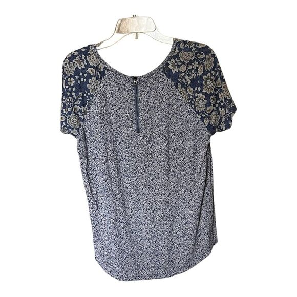 Lucky Brand Blue Floral Short Sleeve T Shirt Top Back Zipper Detail Size Medium - Picture 2 of 9